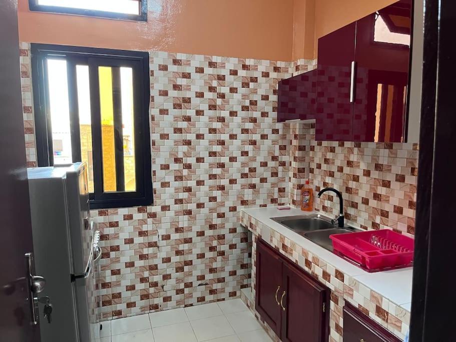 Appartement Spacieux Chez Keur Matou - F2 Dakar Ngoại thất bức ảnh