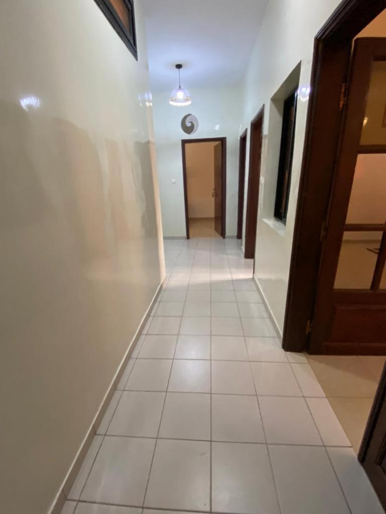 Appartement Spacieux Chez Keur Matou - F2 Dakar Ngoại thất bức ảnh